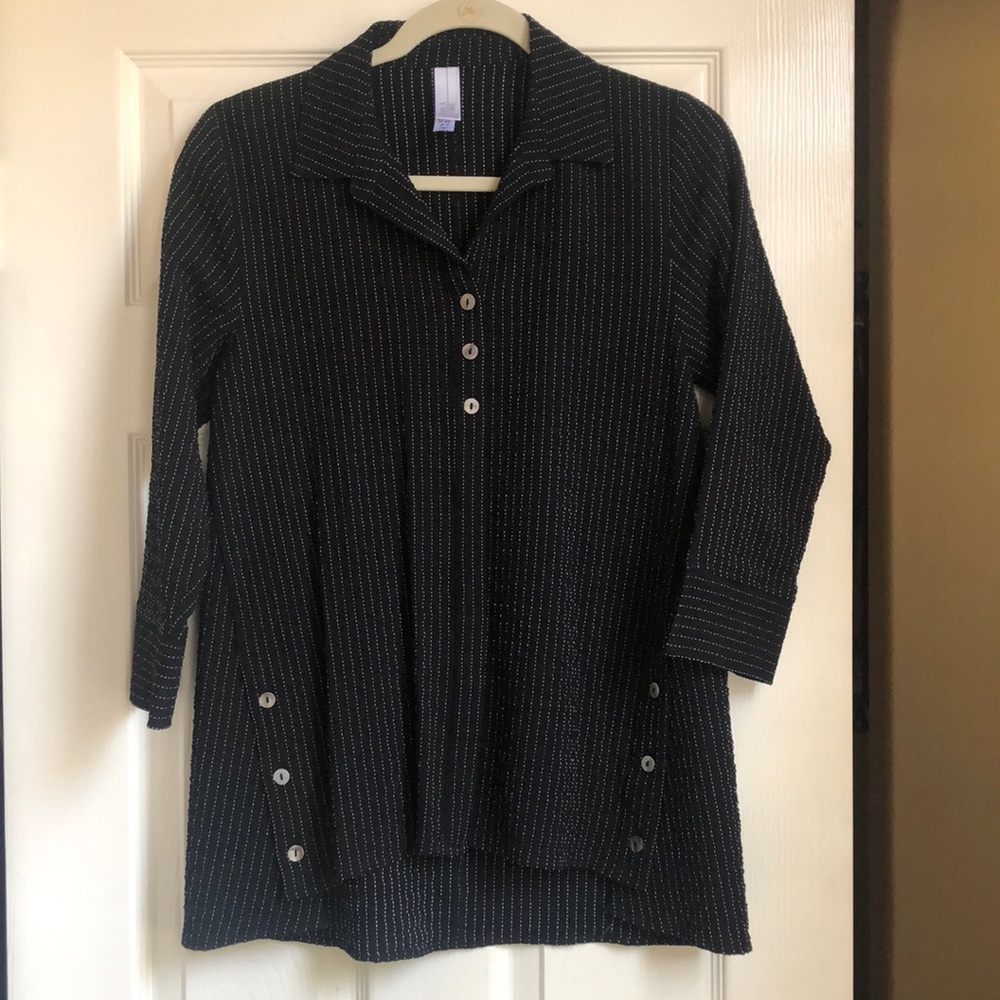 MARLA WYNNE Black/White Pinstripe Button Down Blouse NEW!